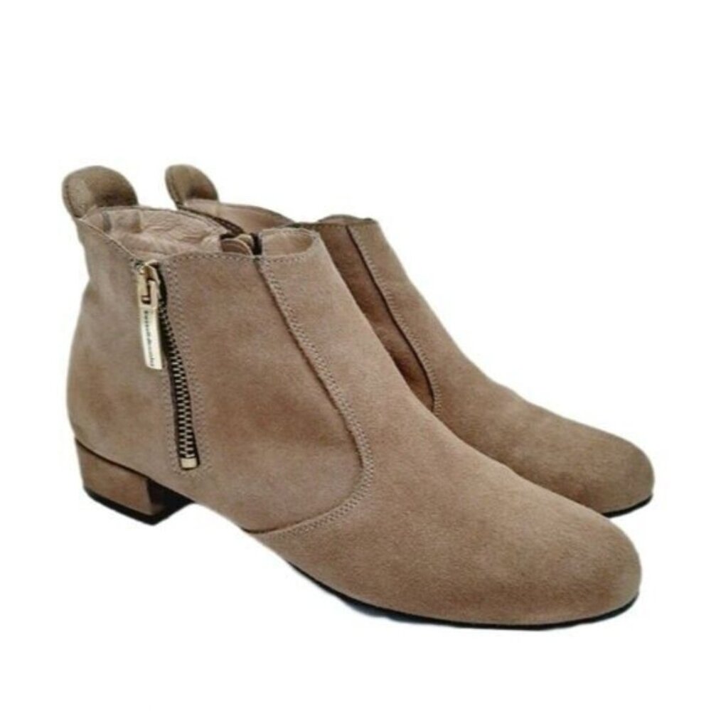 RUSSELL & BROMLEY Suede Ankle Boots Low Heel Side Zippers Beige Sz 7.5